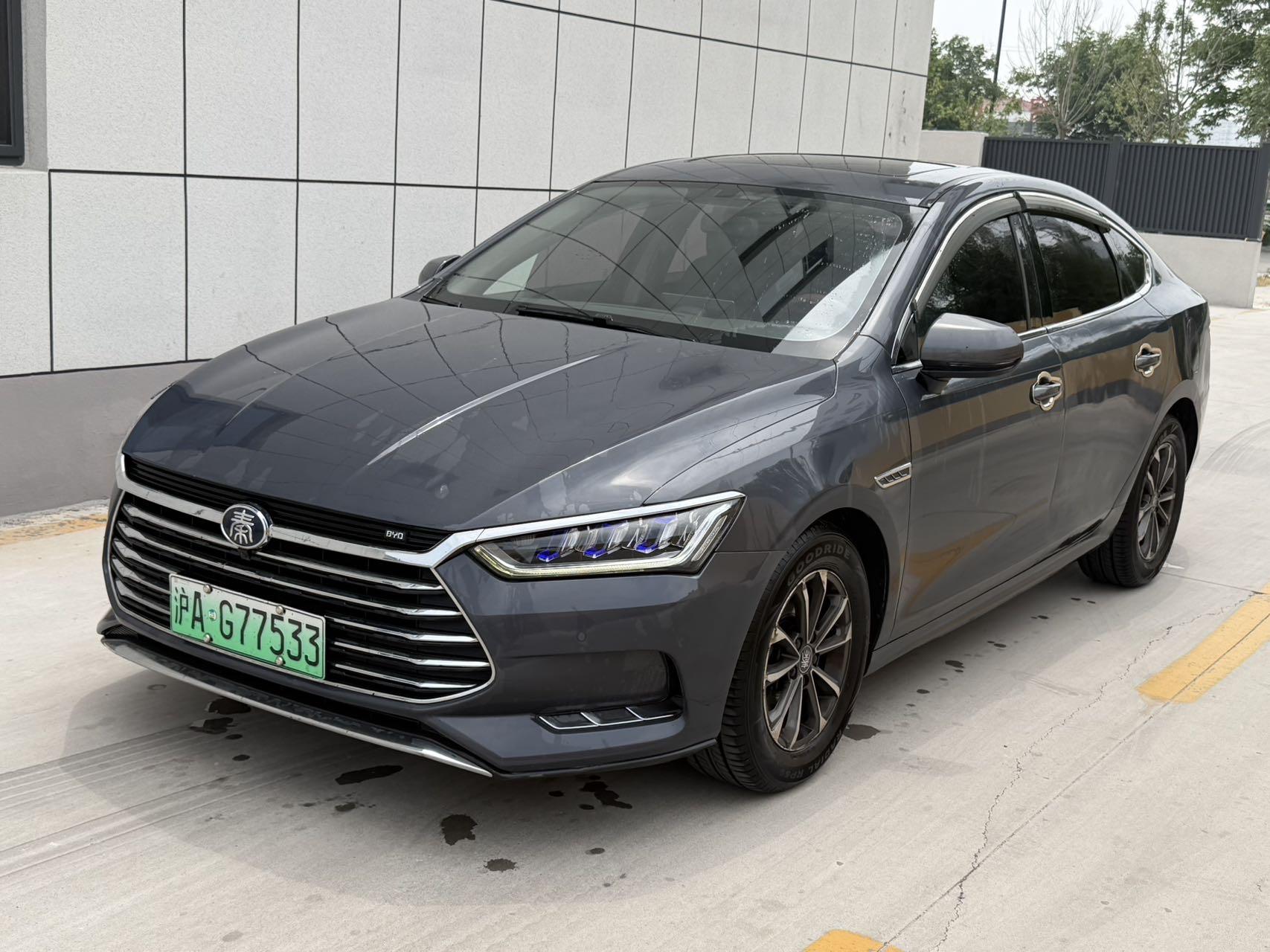 Open image lightbox: Qin Pro New Energy 2019 DM Super Energy Edition 1.5TI Automatic Zhilian Jinxuan National V