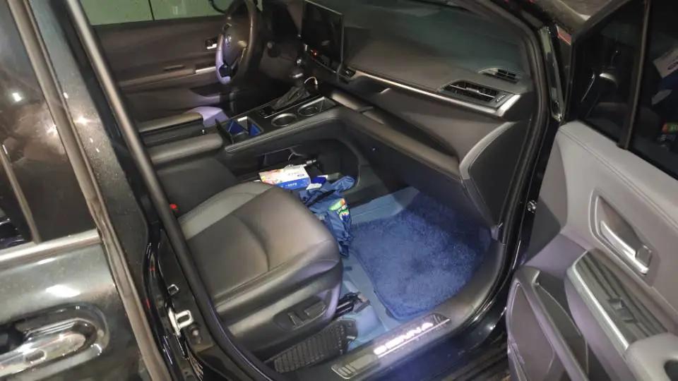 Toyota 2024 Sai 2.5 Stepless Premium Edition Automatic Gear 2