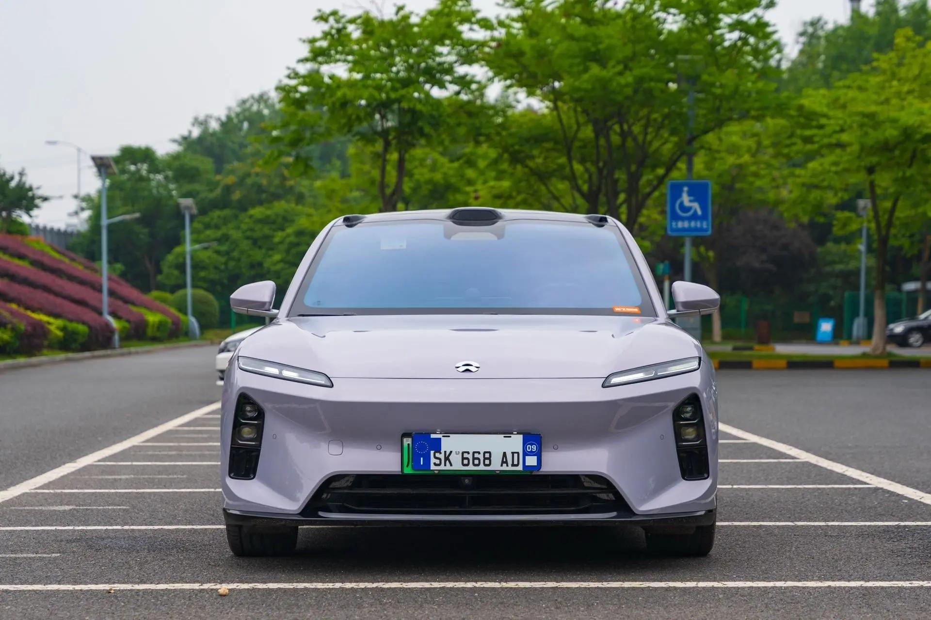 NIO 2025 ET5 75kWh automatic gear 2
