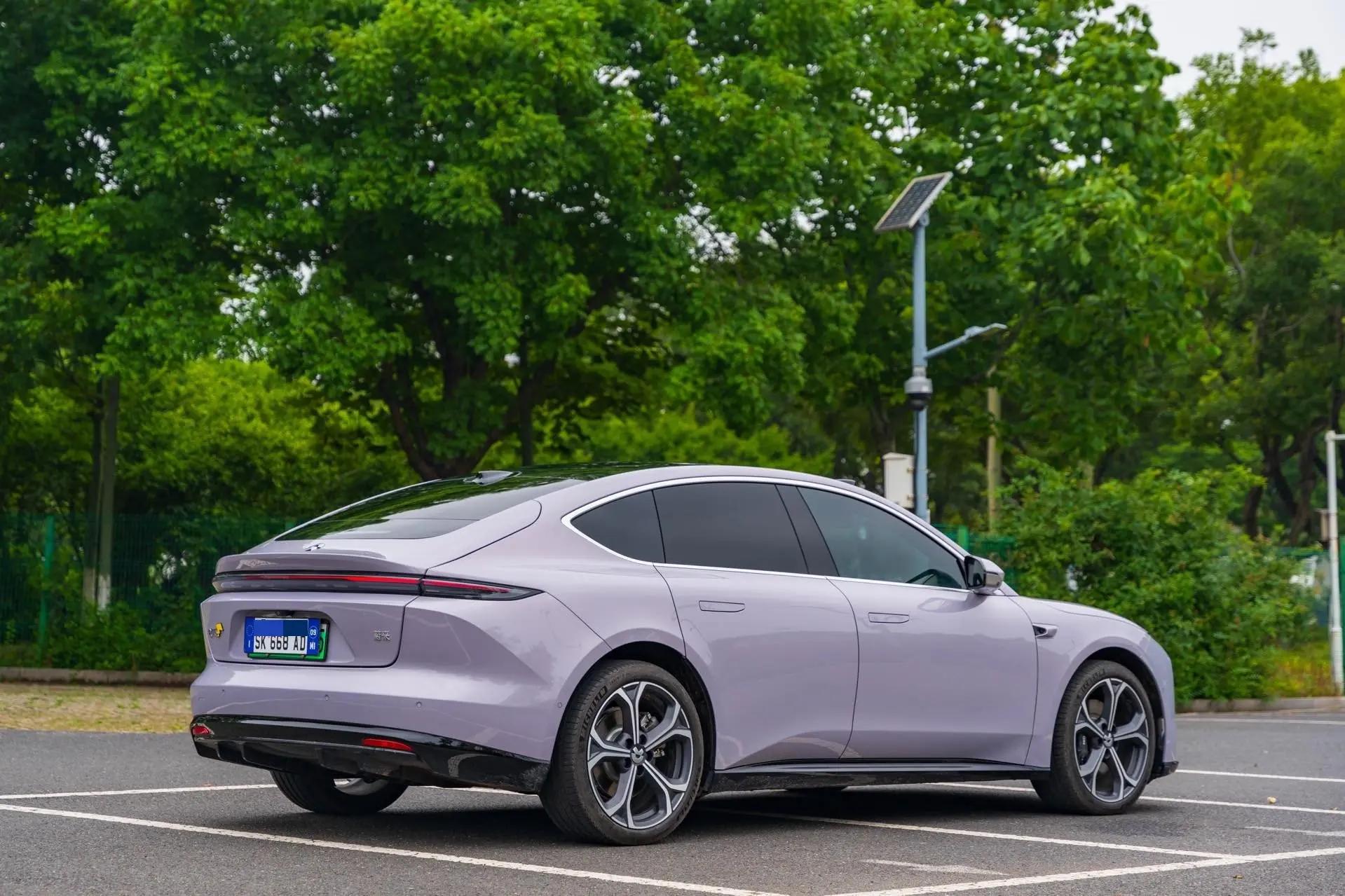 NIO 2025 ET5 75kWh automatic gear 3