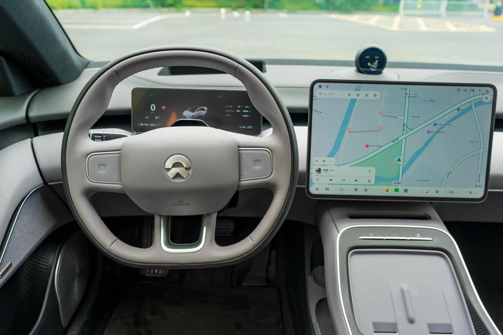 NIO 2025 ET5 75kWh automatic gear 7