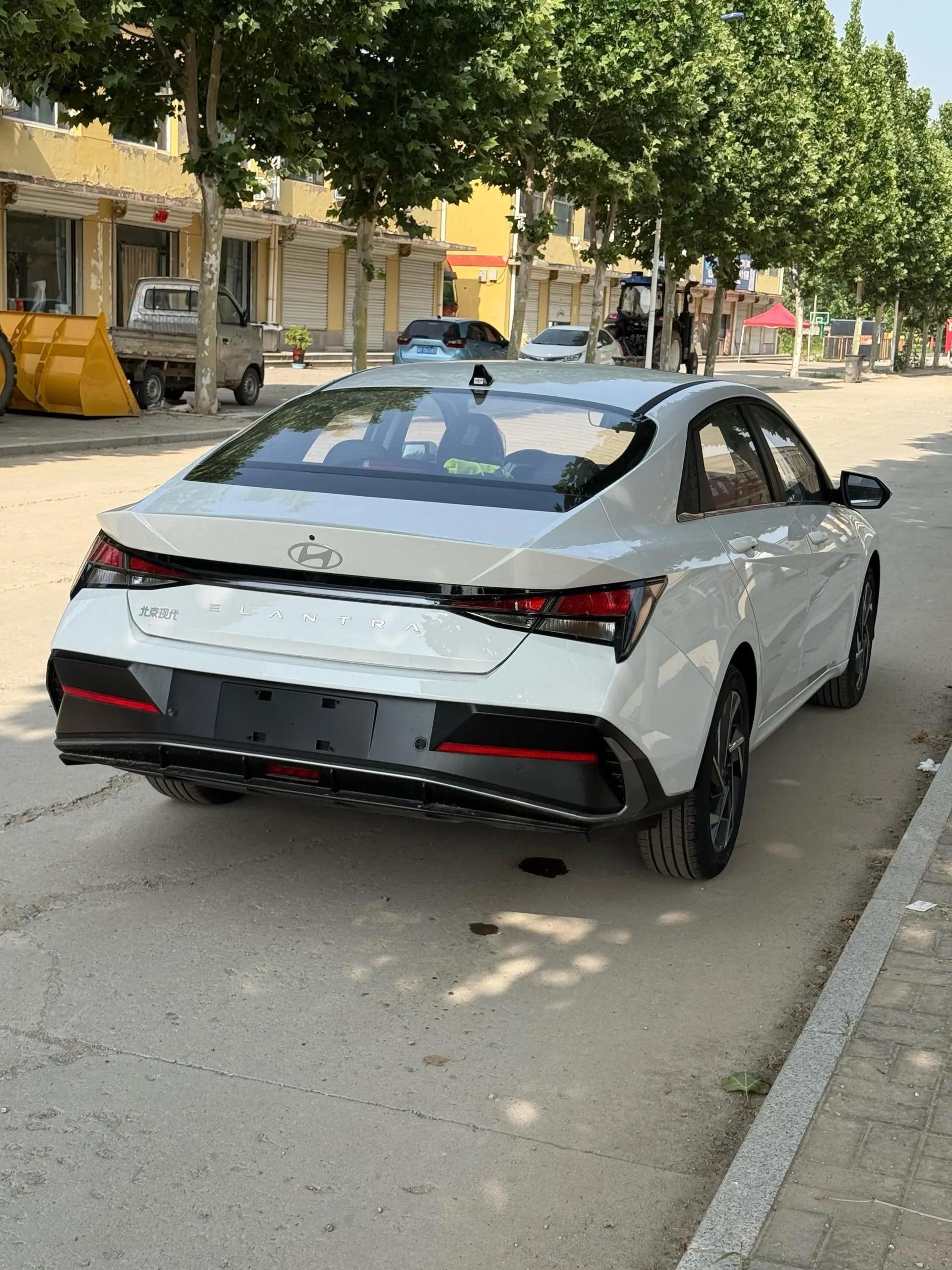 Elantra 2023 1.5L CVT GLX Elite Edition 5