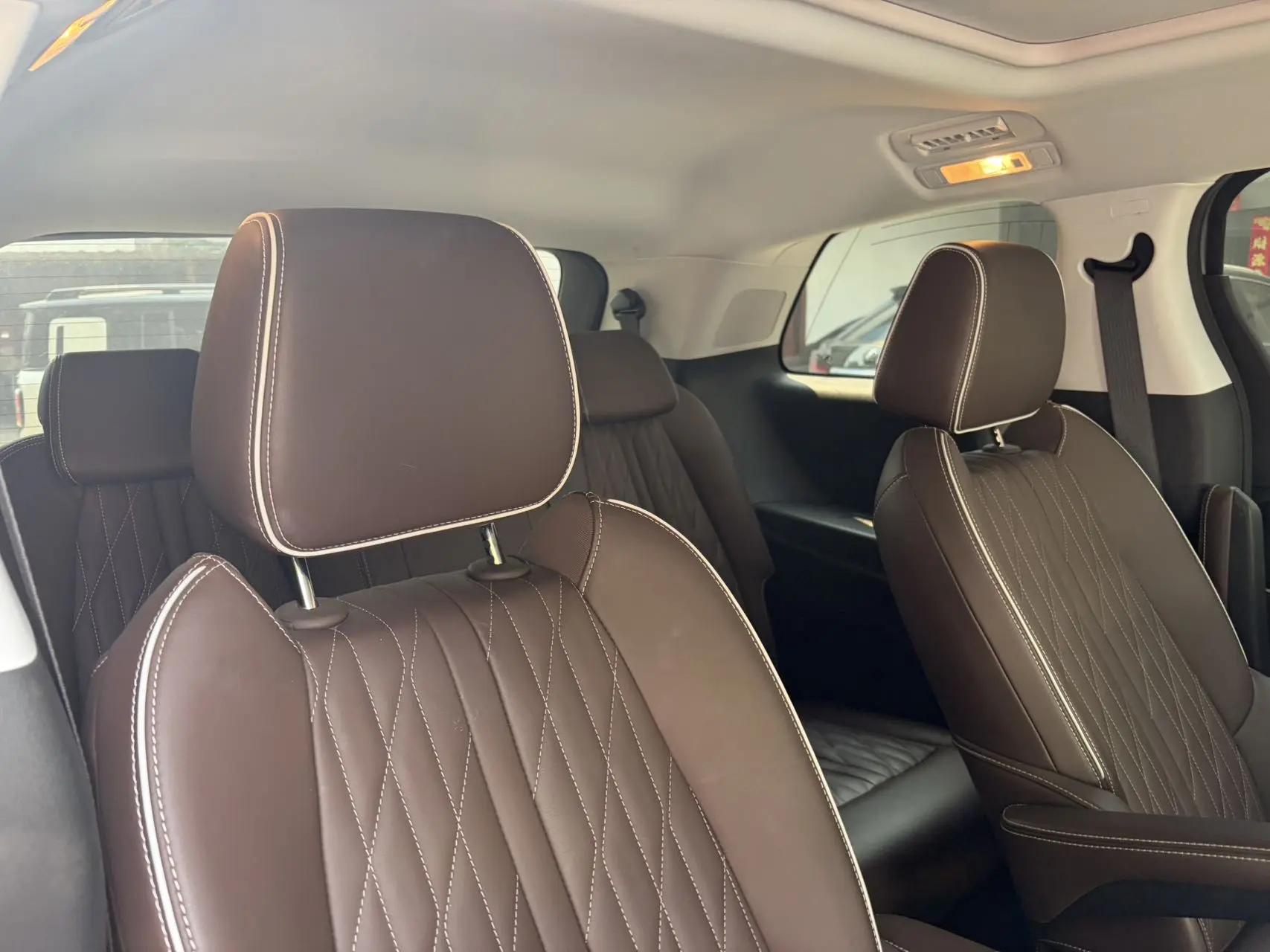 Buick GL8 2022 Land Business Class 652T Honorable Model 6