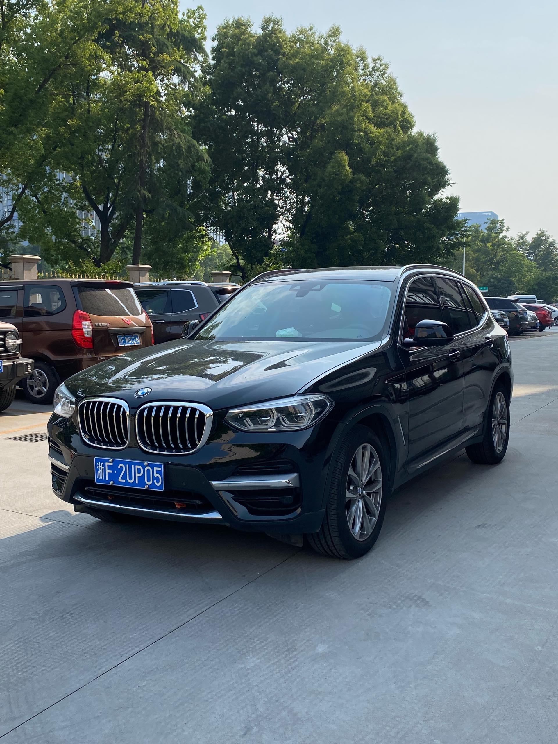 BMW X3 2021 facelift xDrive25i luxury suit