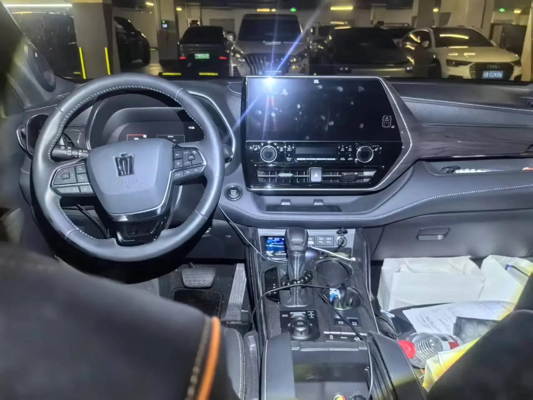 Toyota 2024 Crown Land Release 2.0T Four-wheel Drive Auto Gear 5