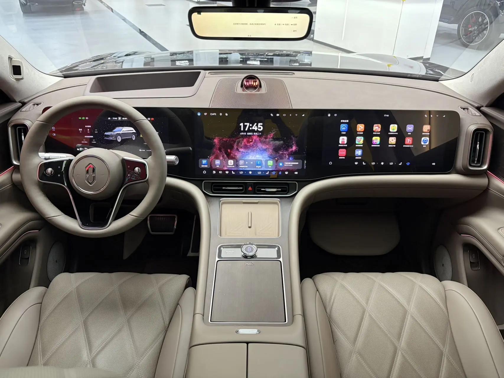 AITO 2025 Model AITO M9 Range-Extended Ultra Version 52kWh 6-Seater Automatic 5