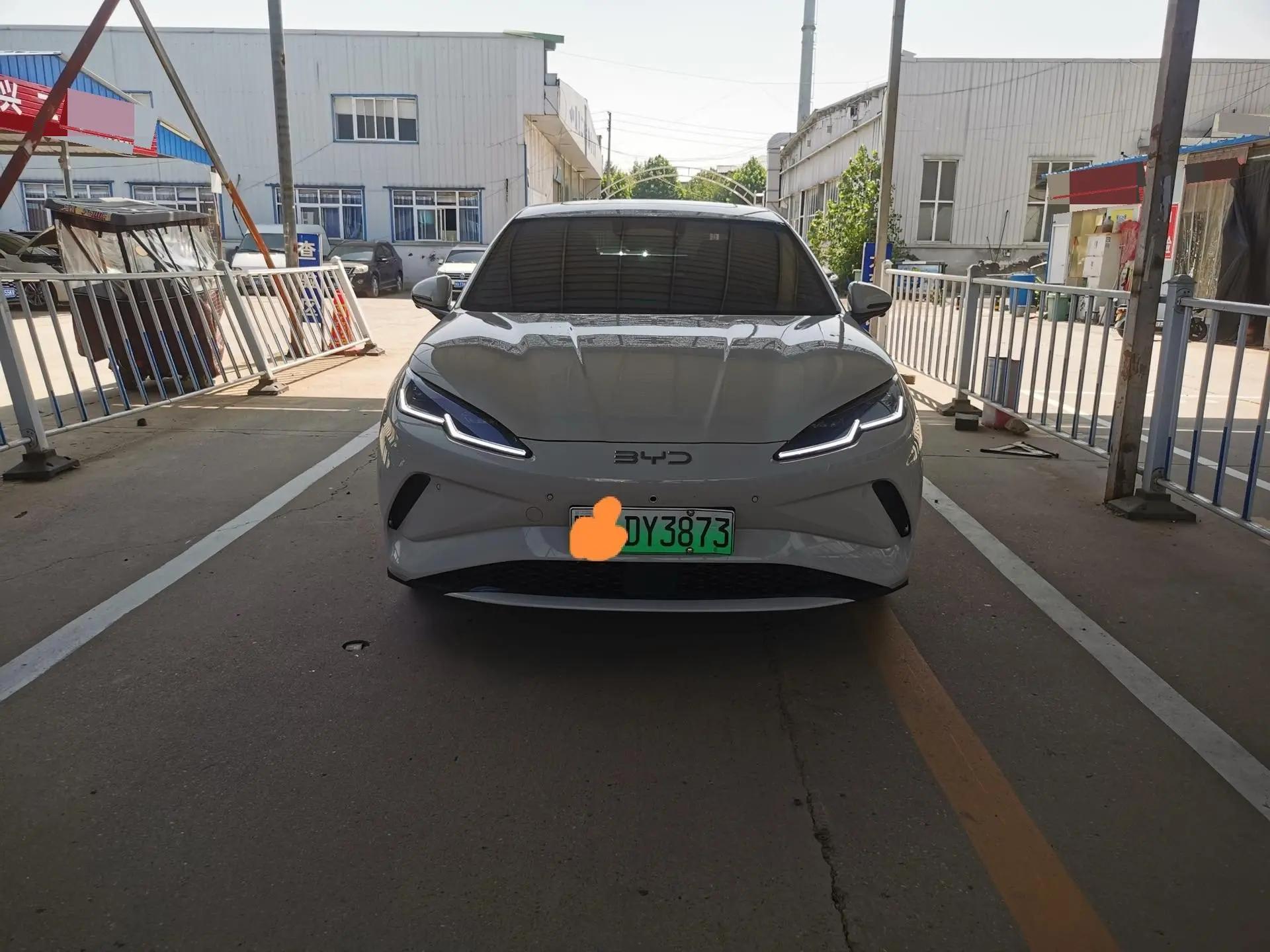 BYD 2025 Qin L EV 545KM Exceed automatic gear 2