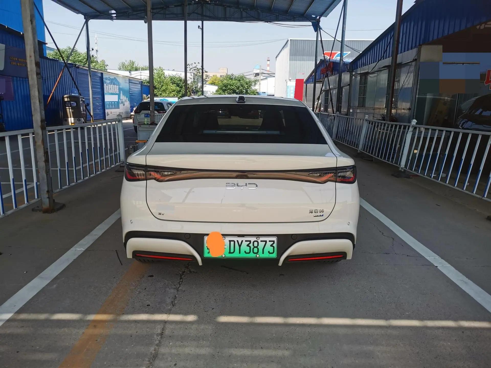 BYD 2025 Qin L EV 545KM Exceed automatic gear 4