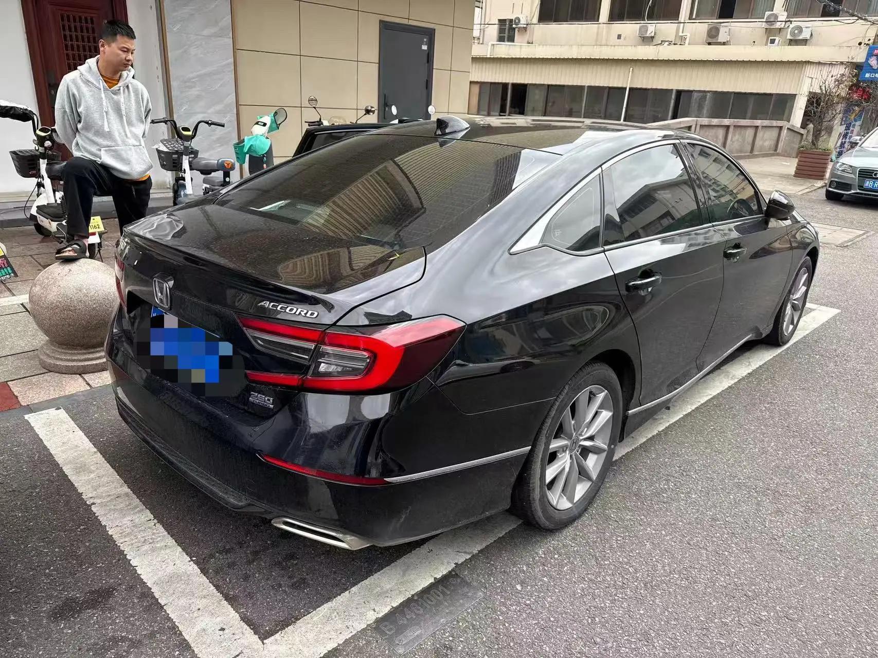 Accord 2022 260TURBO Deluxe Edition 4