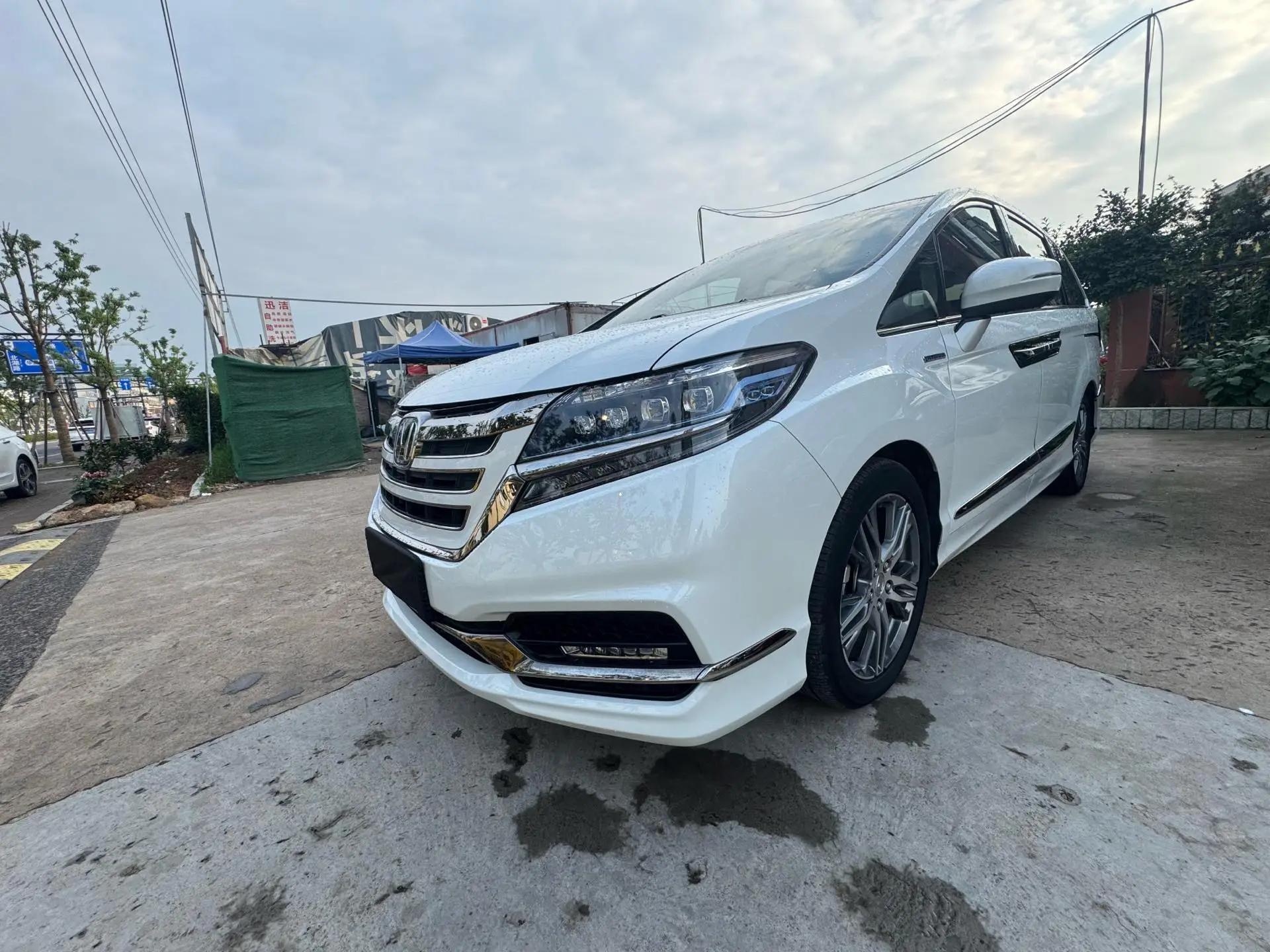 Elysion 2019 2.0L Hybrid Luxury Edition