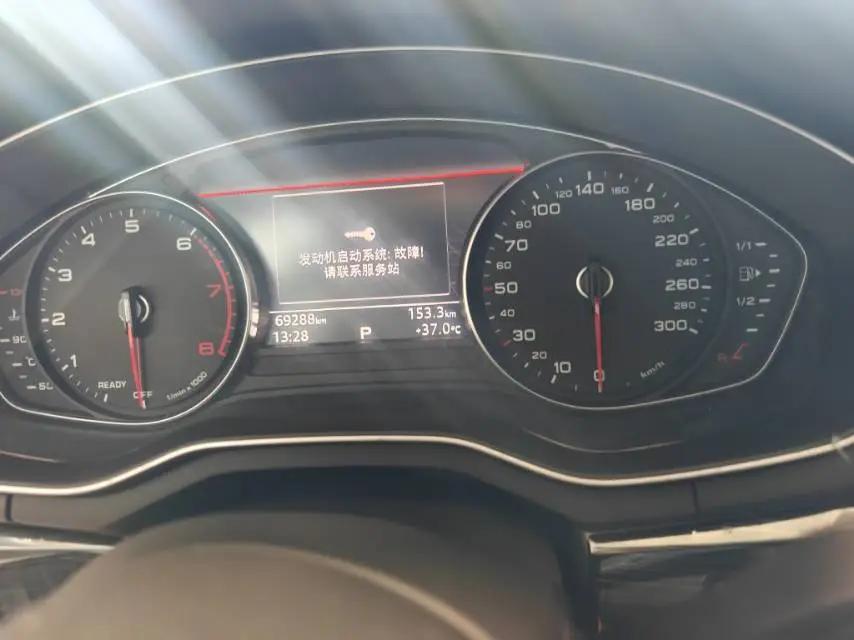 Audi A4L 2019 40 TFSI aggressive country VI 8