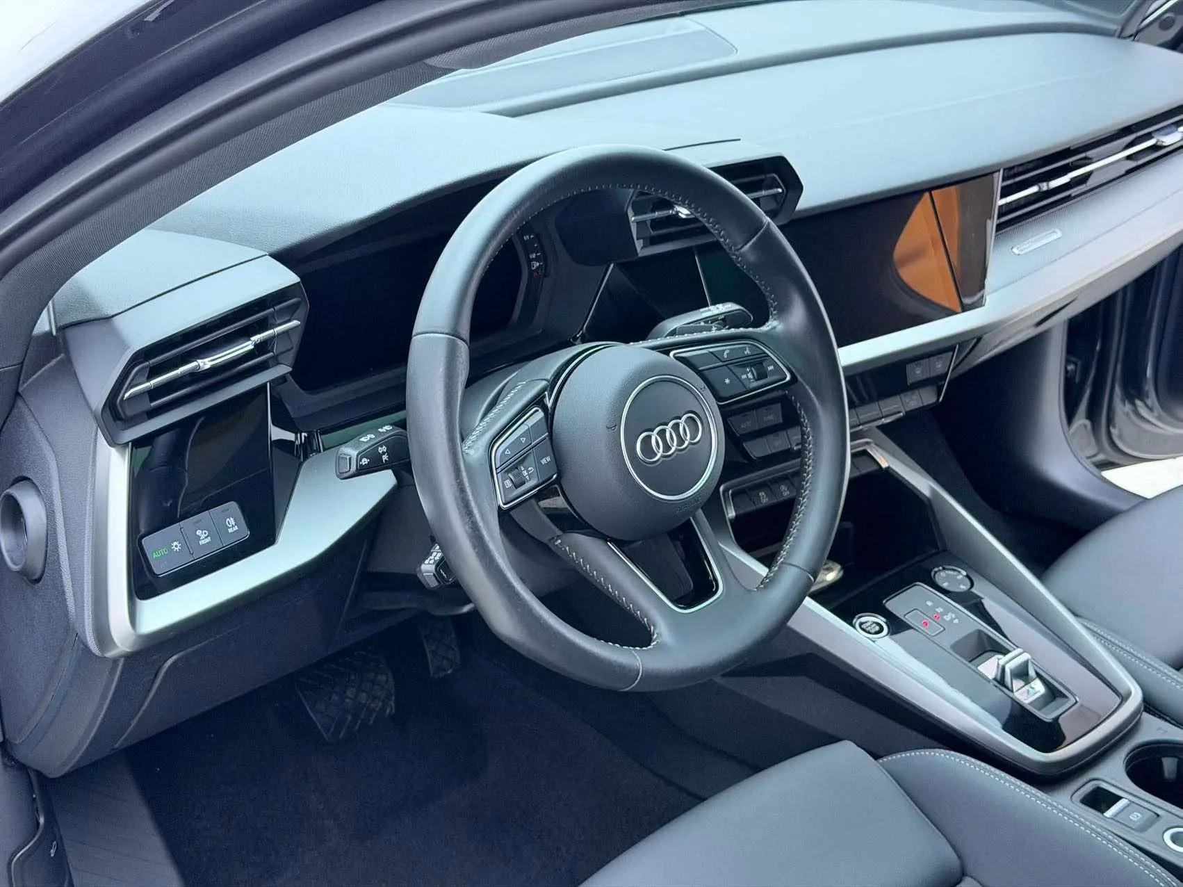 Audi A3 2021 model Sportback 35 TFSI Fashion Sport version 6