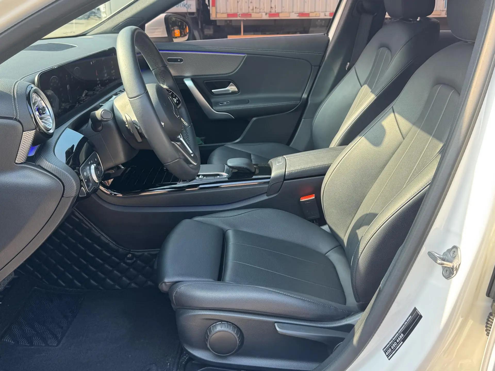 Mercedes Benz Class A 2022 model facelift A 180 L sports car 11