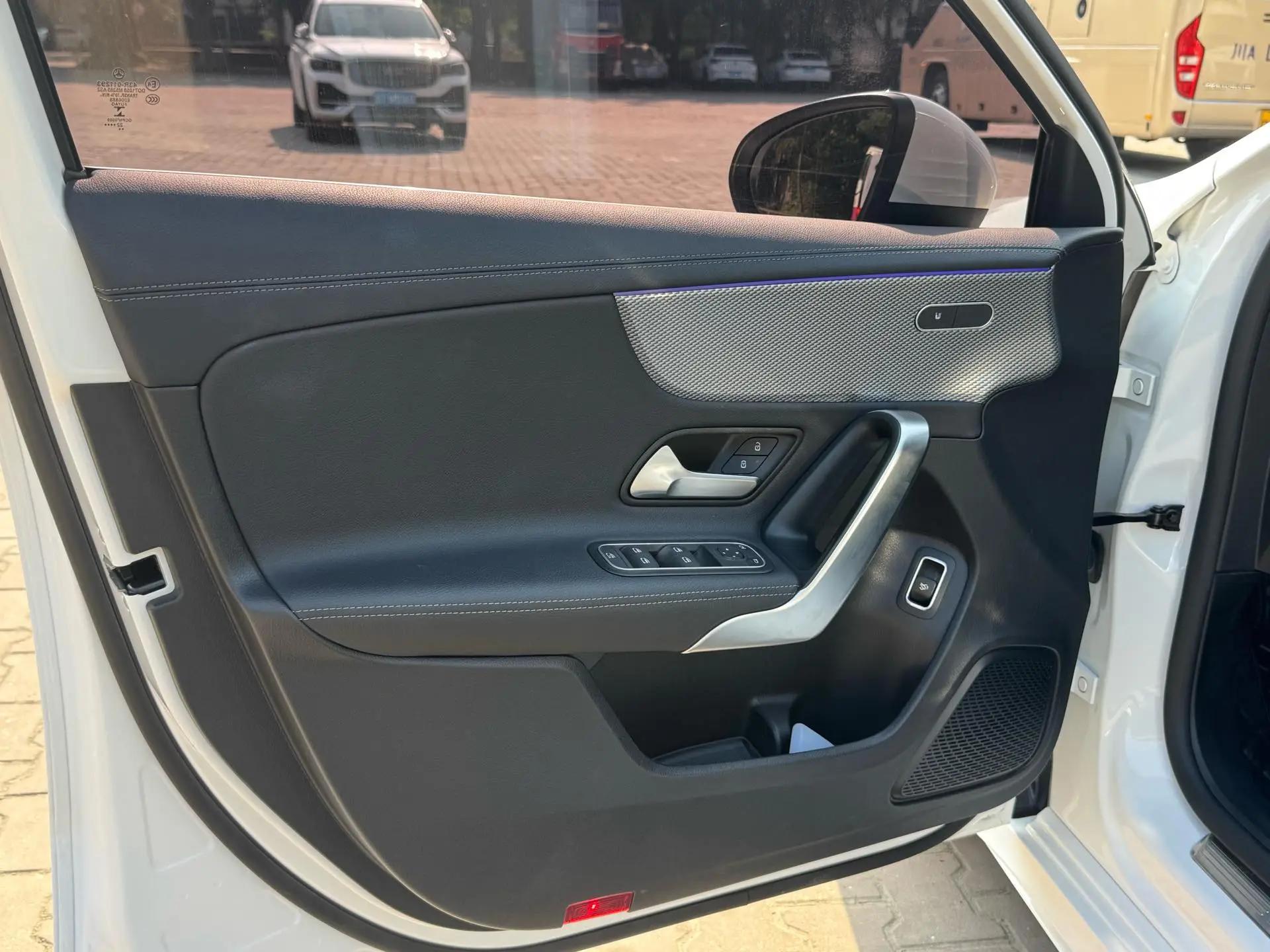 Mercedes Benz Class A 2022 model facelift A 180 L sports car 9