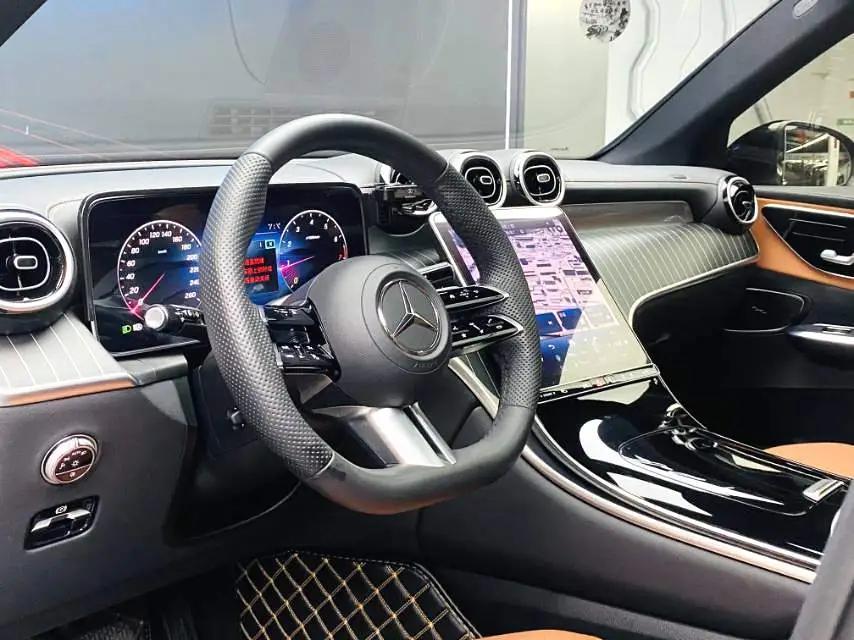 Mercedes Benz 2023 GLC 300 L 4MATIC 48V 2.0T dynamic 5-seat automatic gear 2