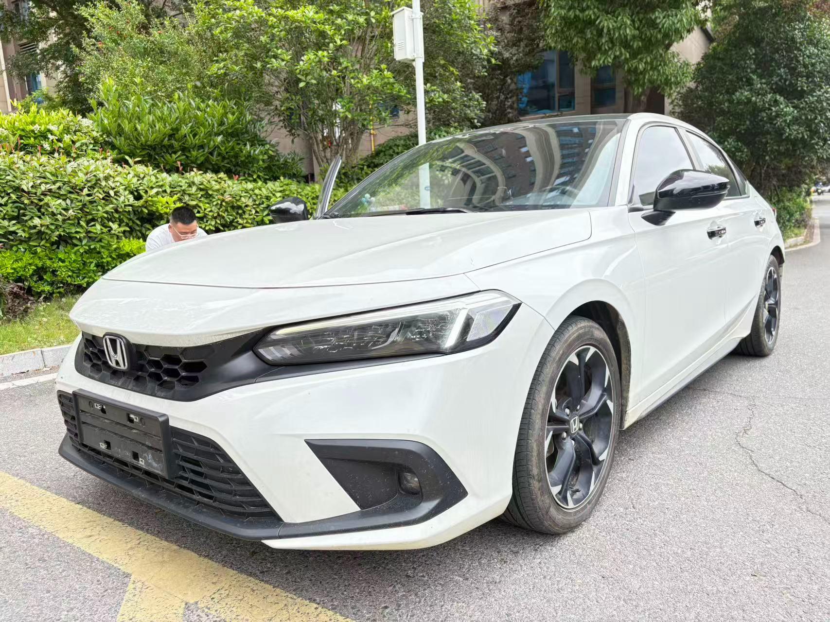 Civic 2023 HATCHBACK 240TURBO CVT Low Edition