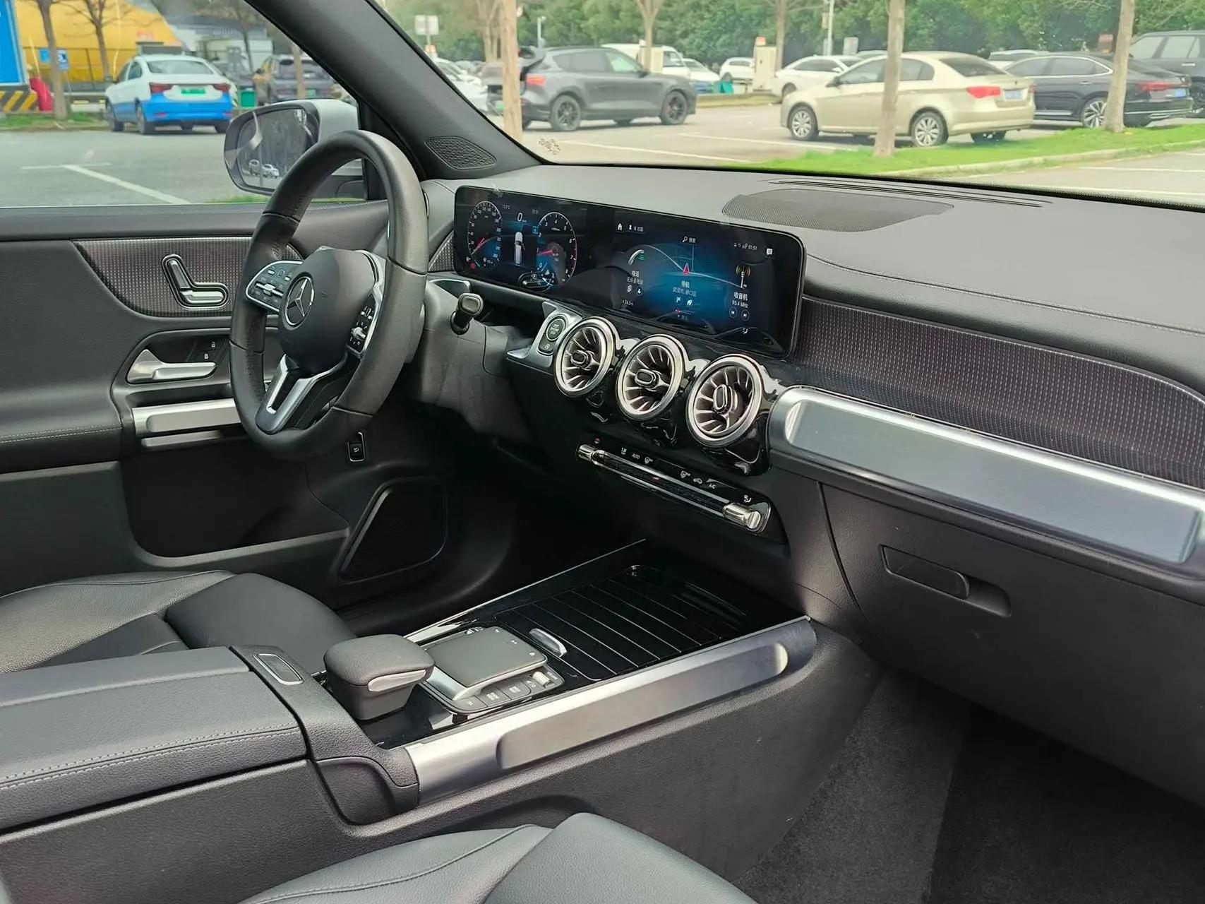 Mercedes Benz GLB 2022 model modified GLB 200 dynamic model 6