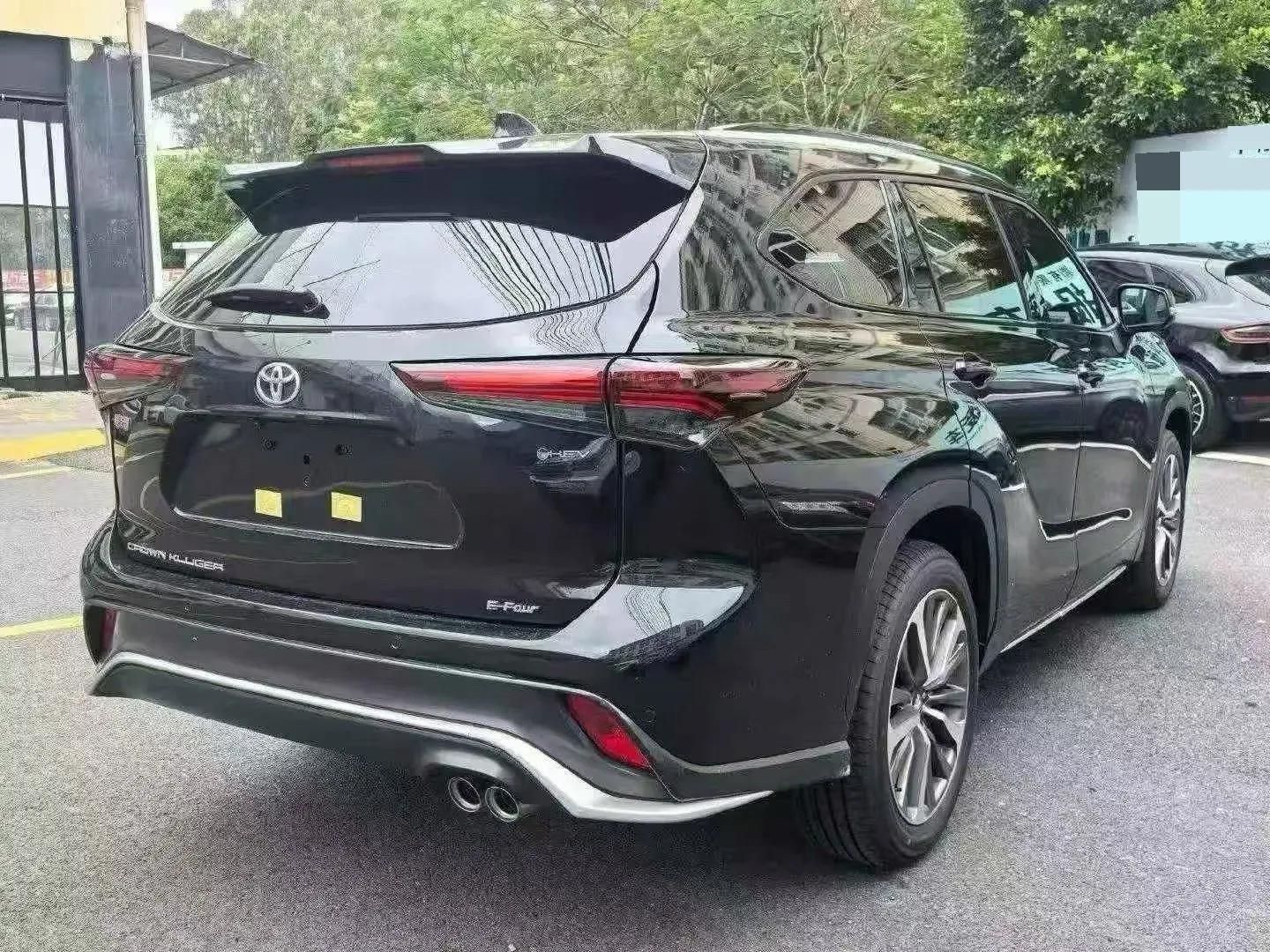 Toyota 2026 Crown Land Release HEV 2.5 Stepless Two-Drive Deluxe Automatic Gear 2