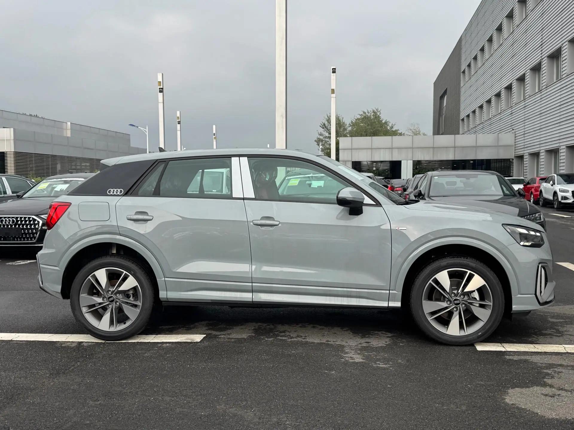 奥迪 2025款 Q2L 1.5TFSI 35TFSI 时尚动感型 自动挡 8