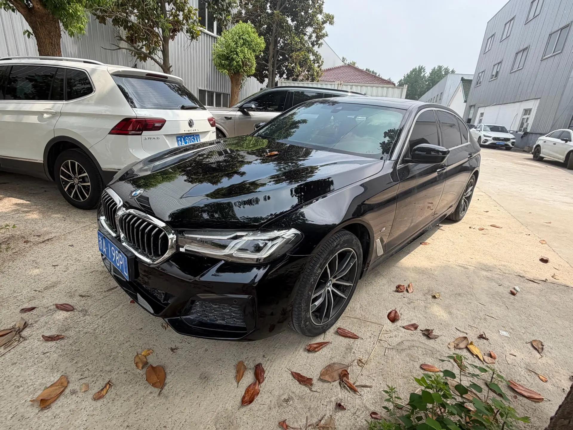 Open image lightbox: BMW 5 Series 2022 Change 525Li M Sports Suit