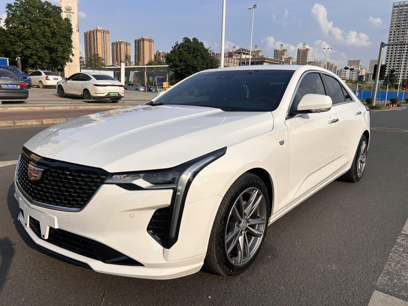 Cadillac CT4 2021 28T Luxury Model