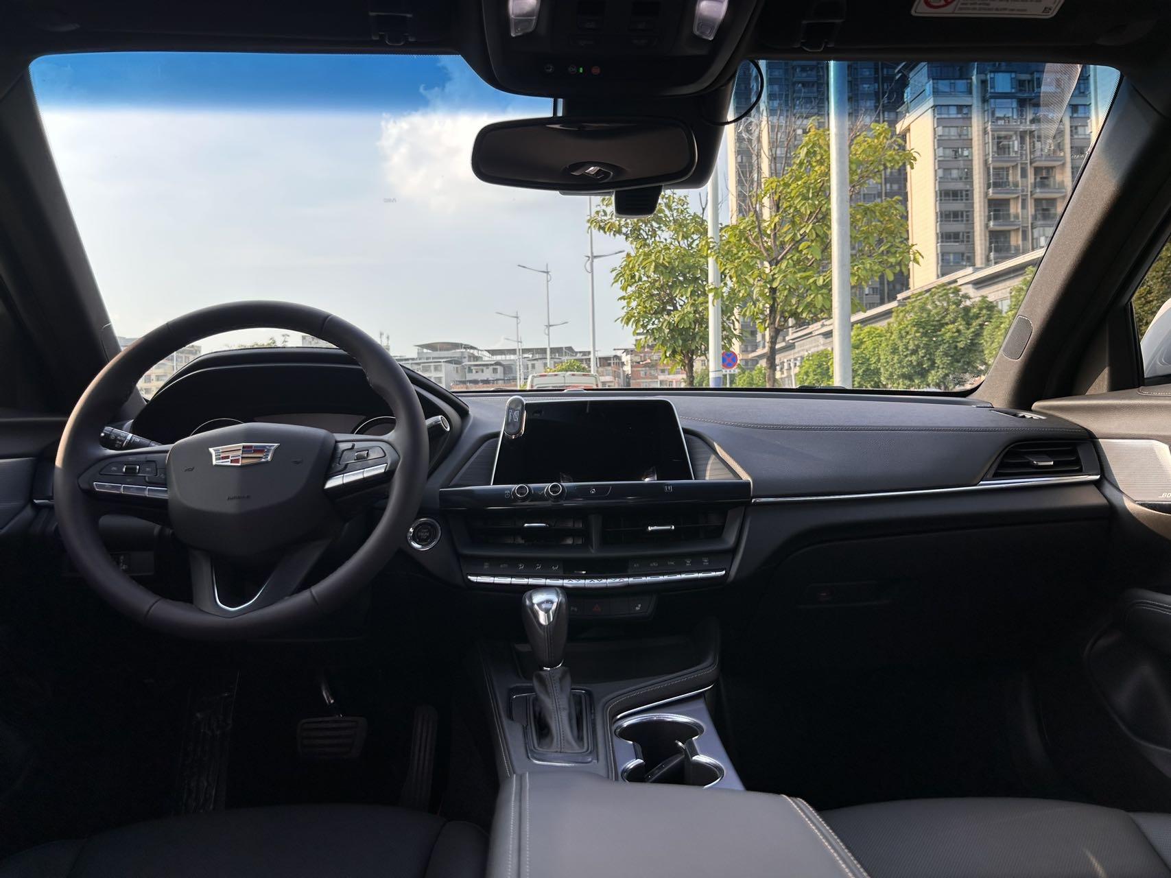 Cadillac CT4 2021 28T Luxury Model 7