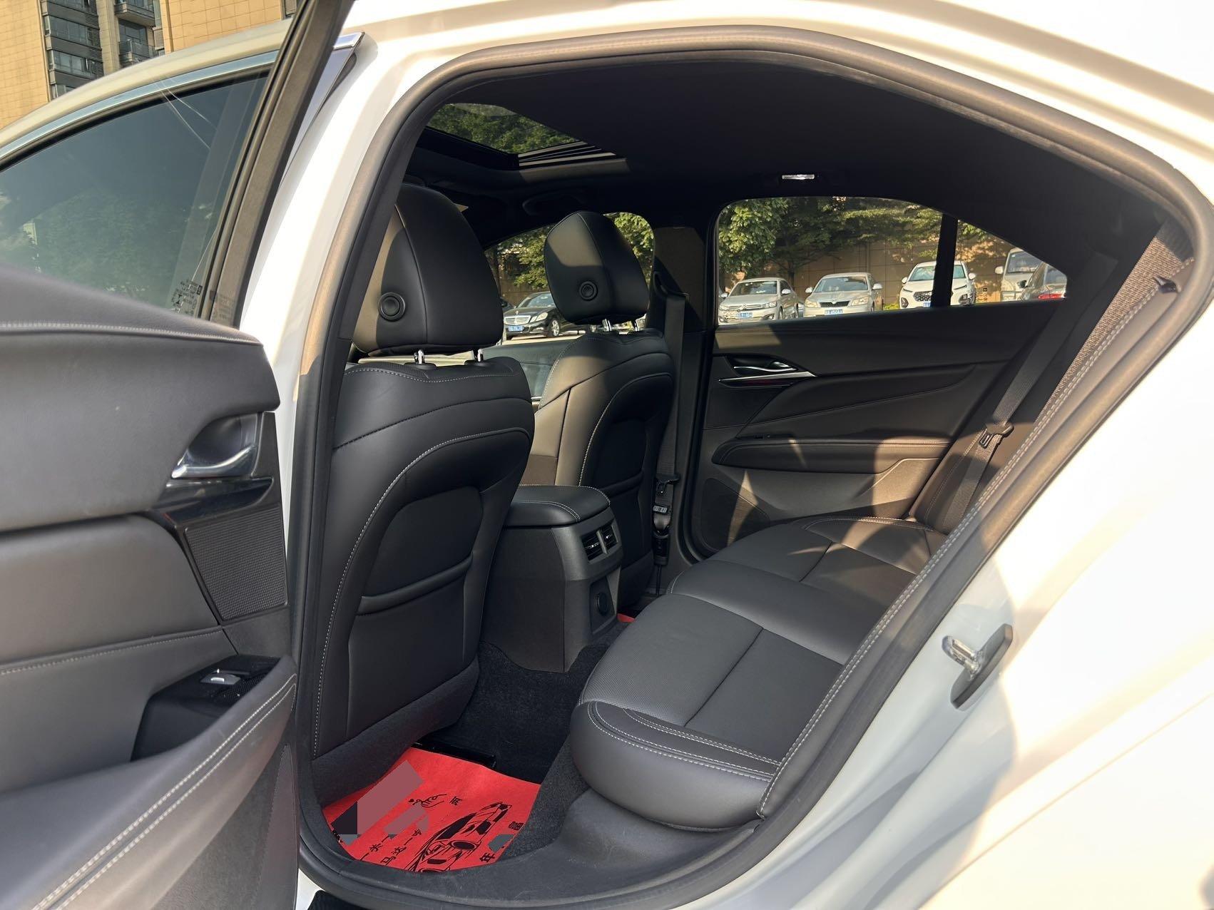 Cadillac CT4 2021 28T Luxury Model 8