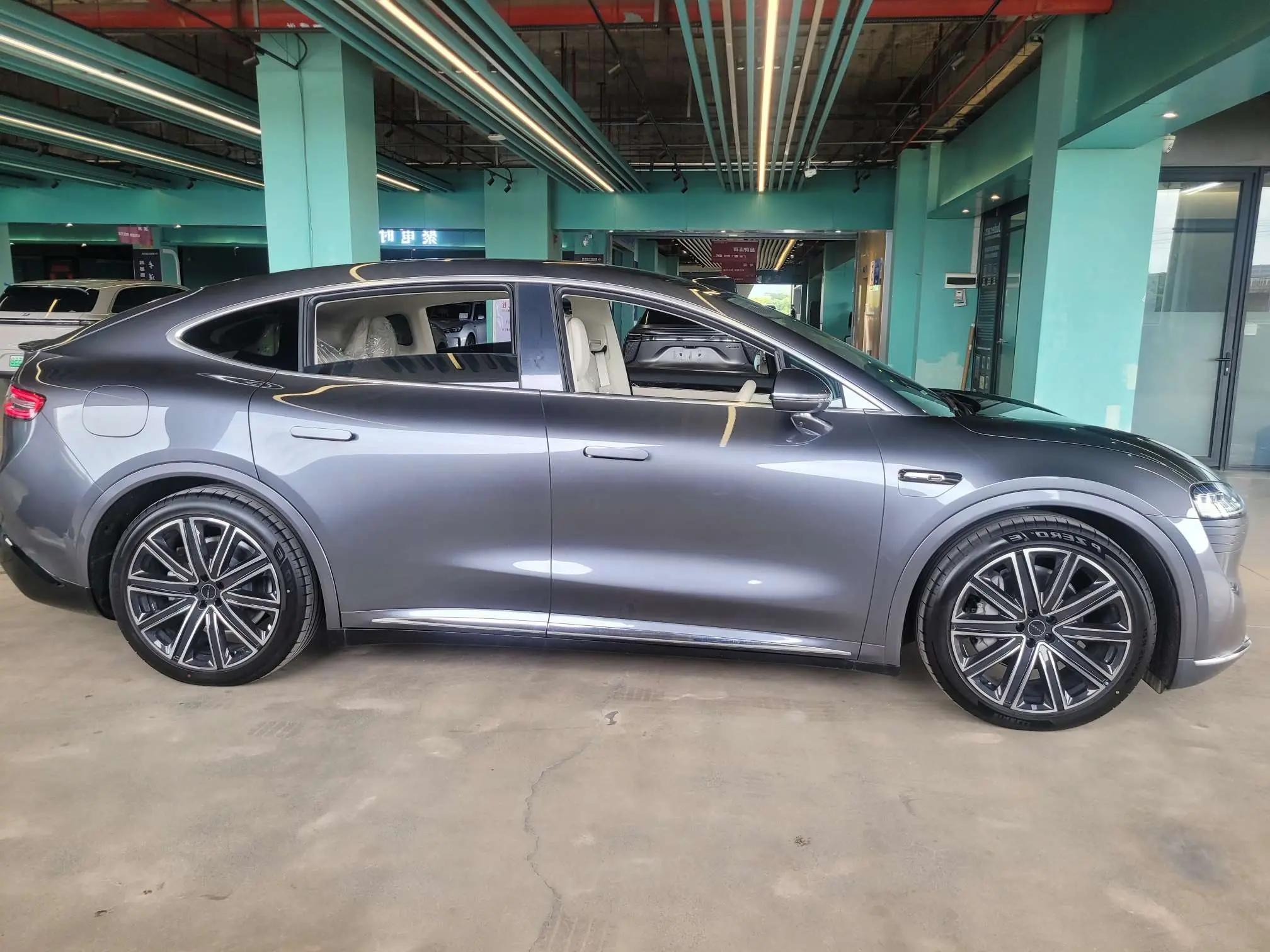 Intellectual 2024 R 7 667km Max automatic gear 5