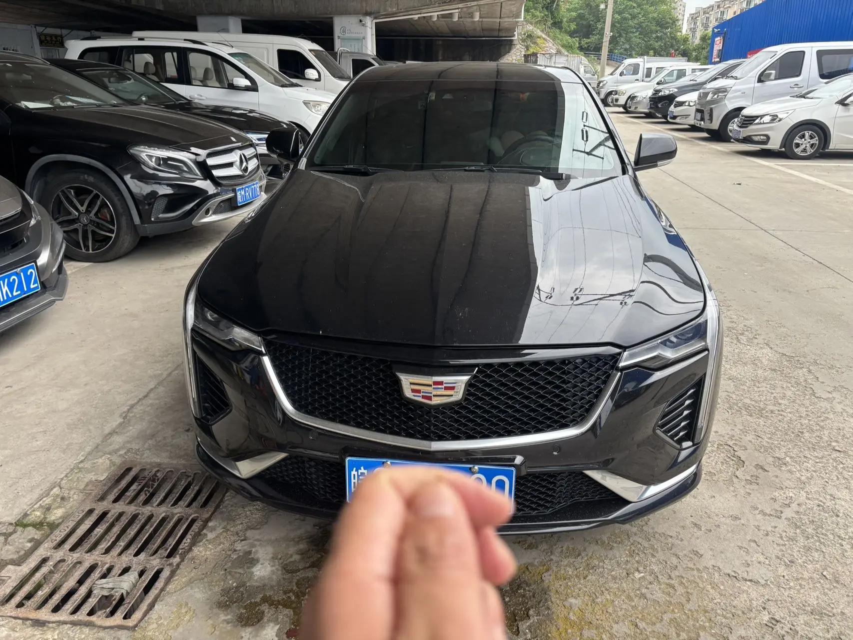 Cadillac CT4 2023 25T Luxury Model 2
