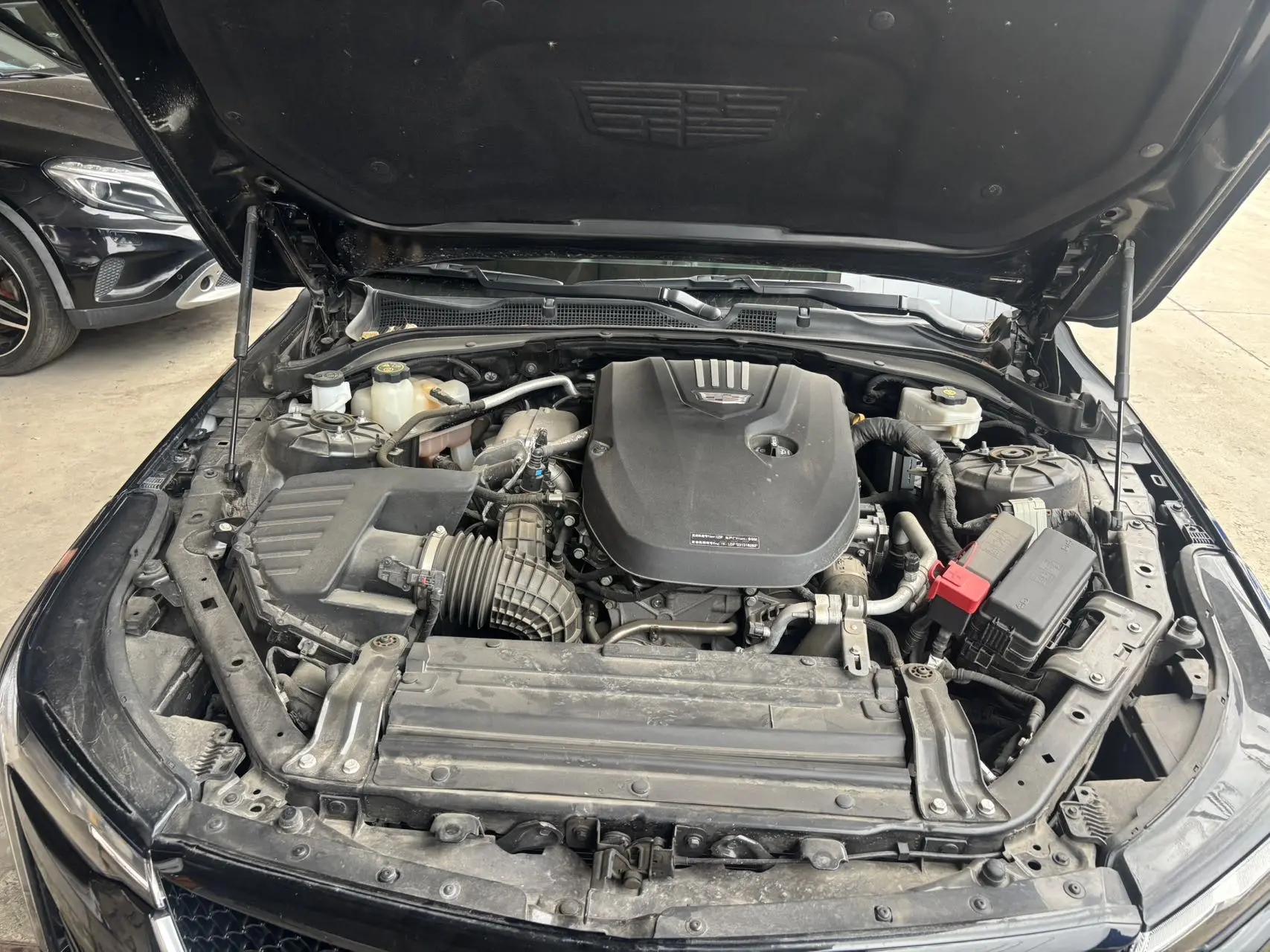 Cadillac CT4 2023 25T Luxury Model 5
