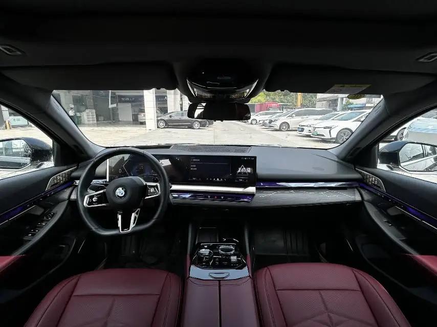 BMW 5 Series 2025 530Li 48V 2.0T Premium Luxury Suit Automatic Gear 3