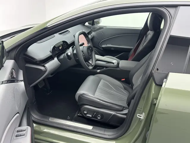 Zeekr 2025 Zeekr 007GT Long Endurance Rear Drive Smart Driving Edition 100kWh Automatic Transmission 11