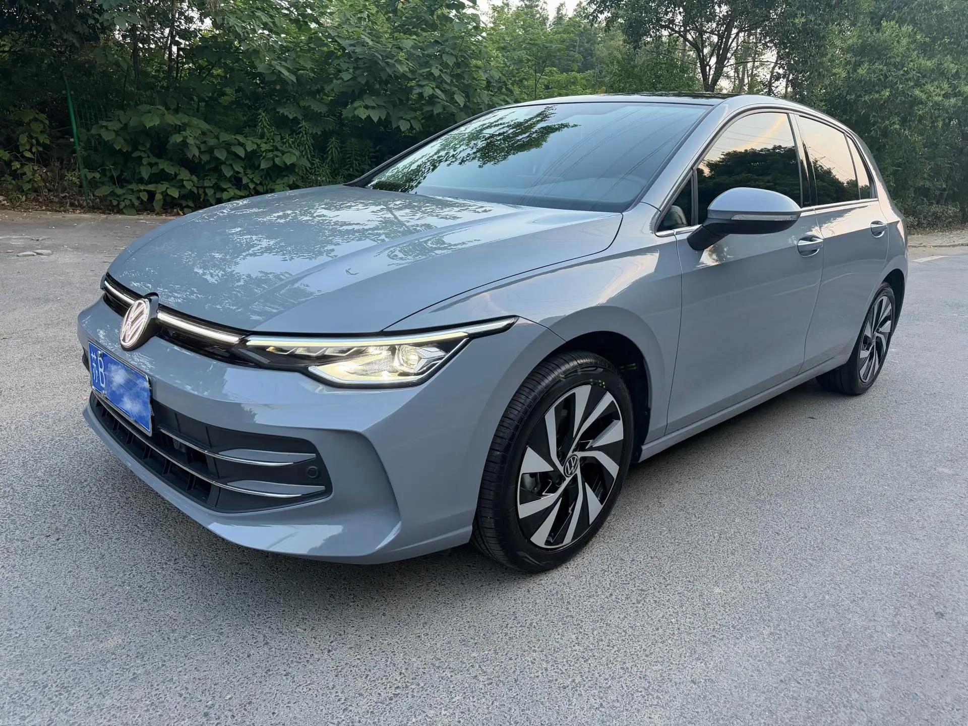 Volkswagen 2025 Golf 8 PRO 1.5TSI 300TSI Automatic