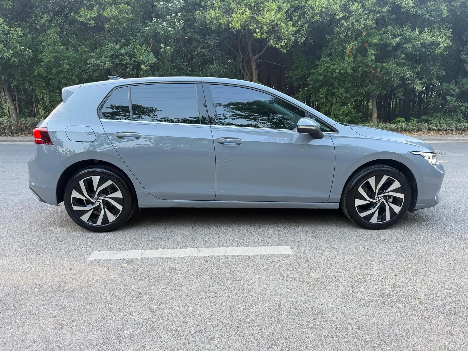 Volkswagen 2025 Golf 8 PRO 1.5TSI 300TSI Automatic 8