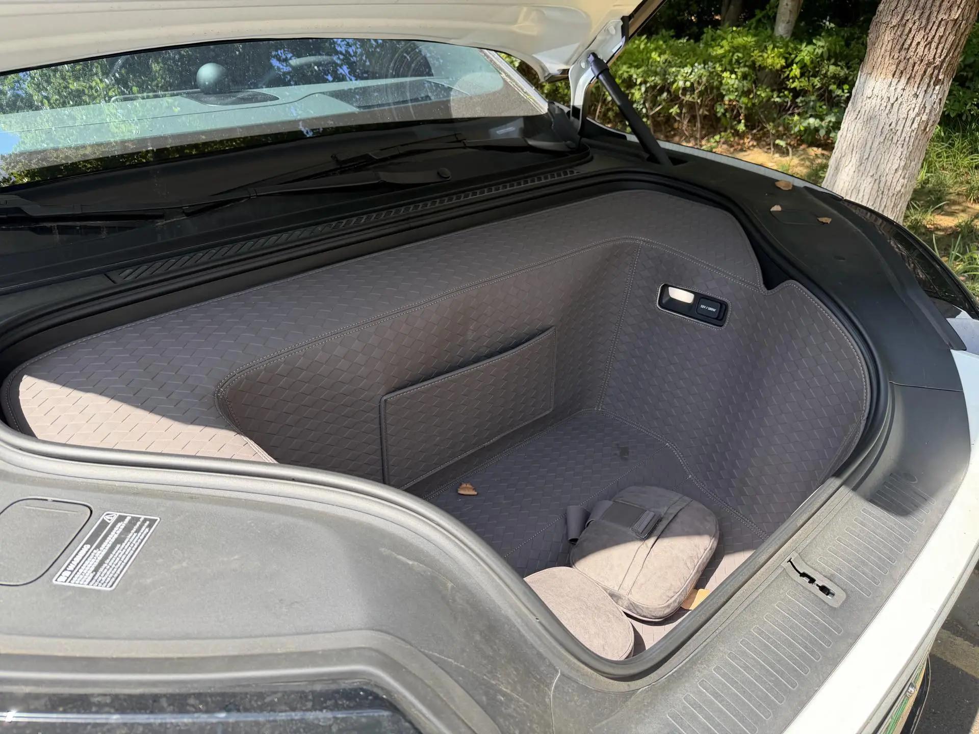 NIO 2026 ES8 6-Seater Executive Luxury Edition Automatic 8