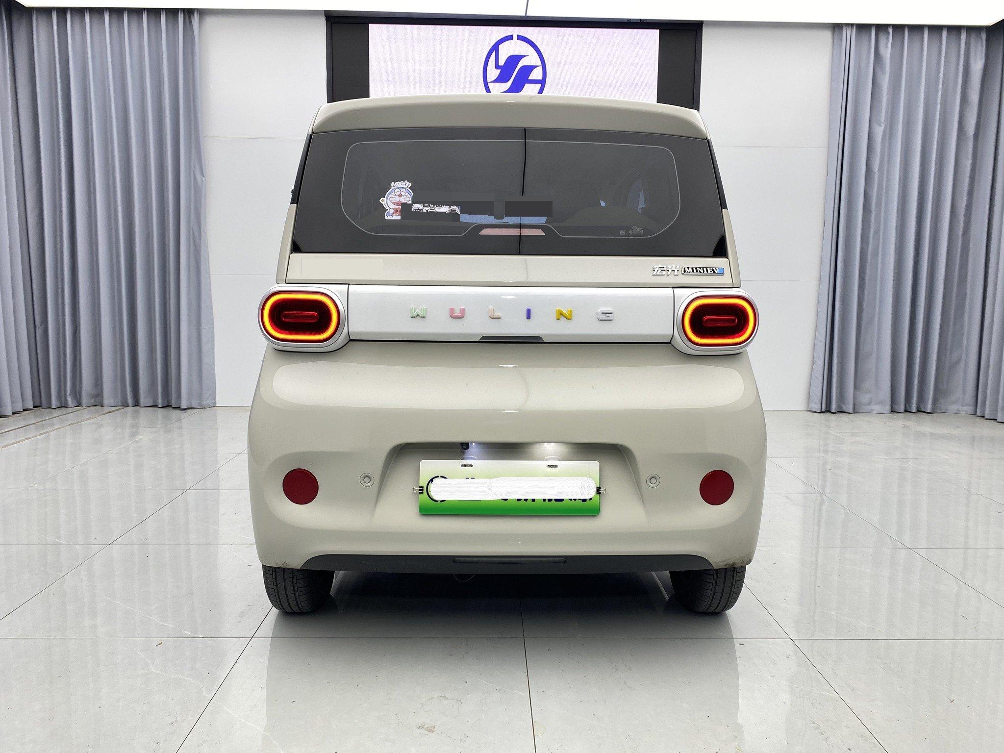 WuLing 2024 HongGuang MINI EV 215km Youth Edition Automatic 5
