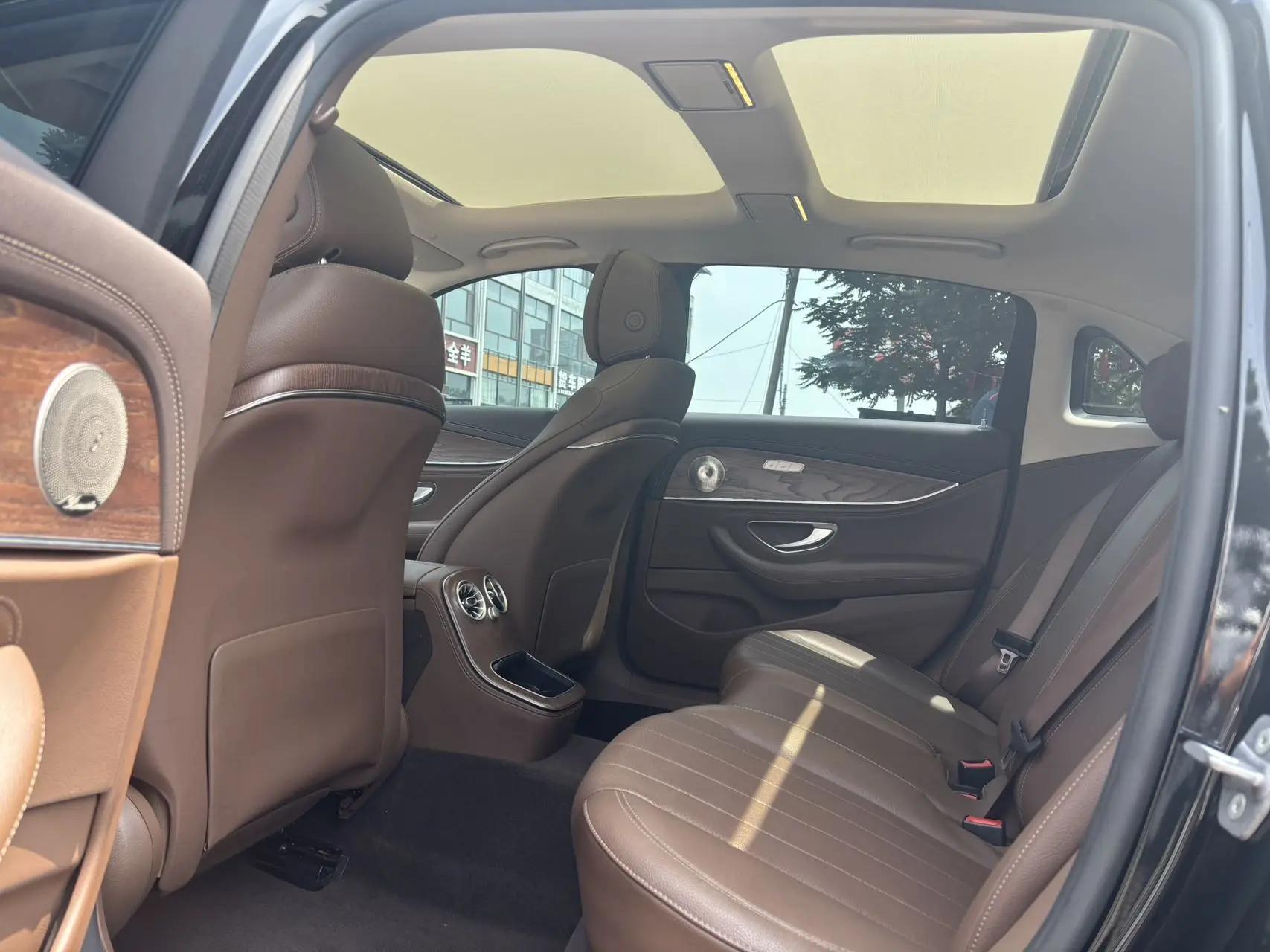 Mercedes Benz Class E 2023 E 260 L 6