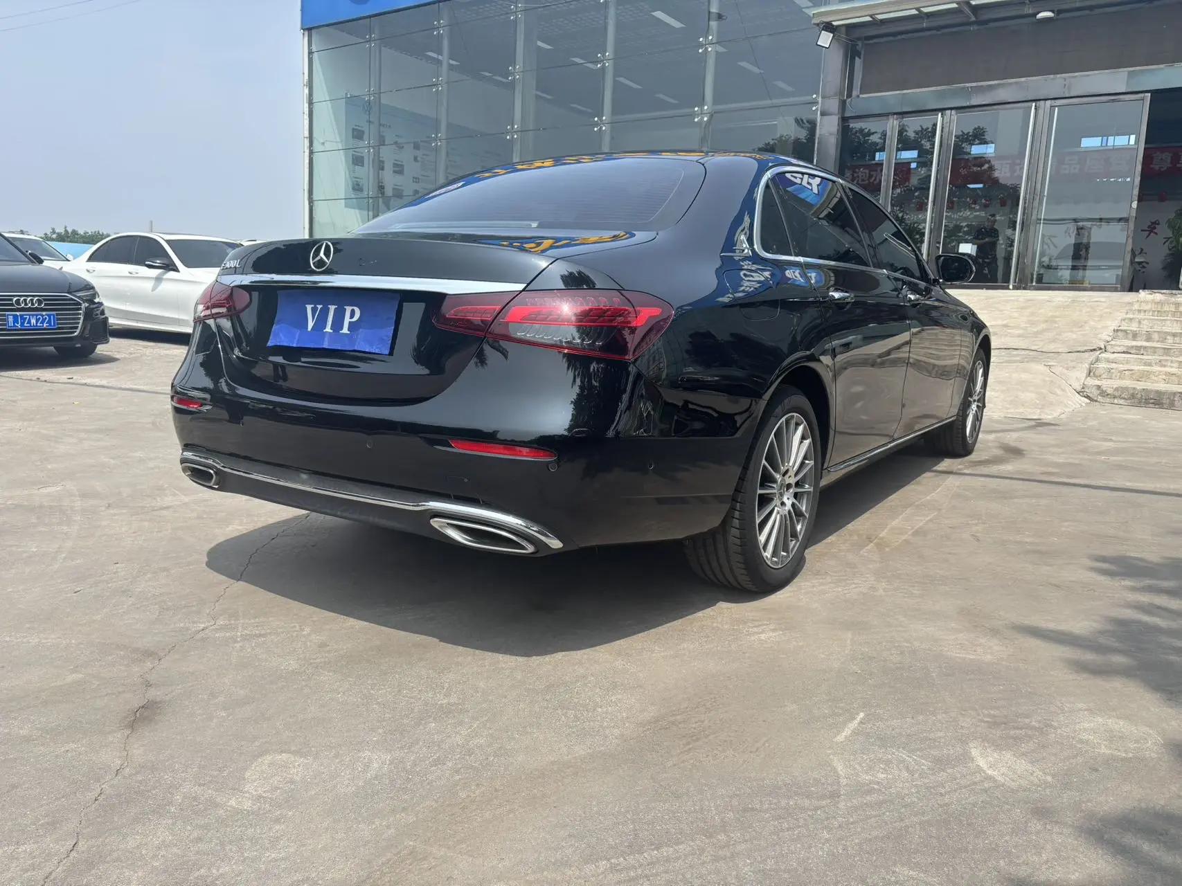 Mercedes Benz Class E 2023 E 260 L 7