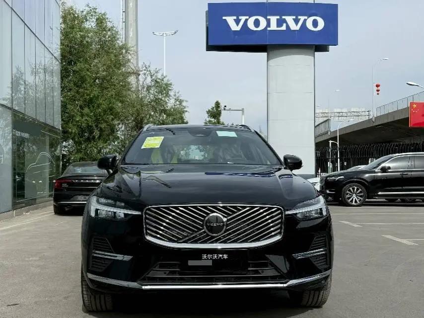 Volvo XC60 2024 B5 4WD Zhiyuan Deluxe Edition 2