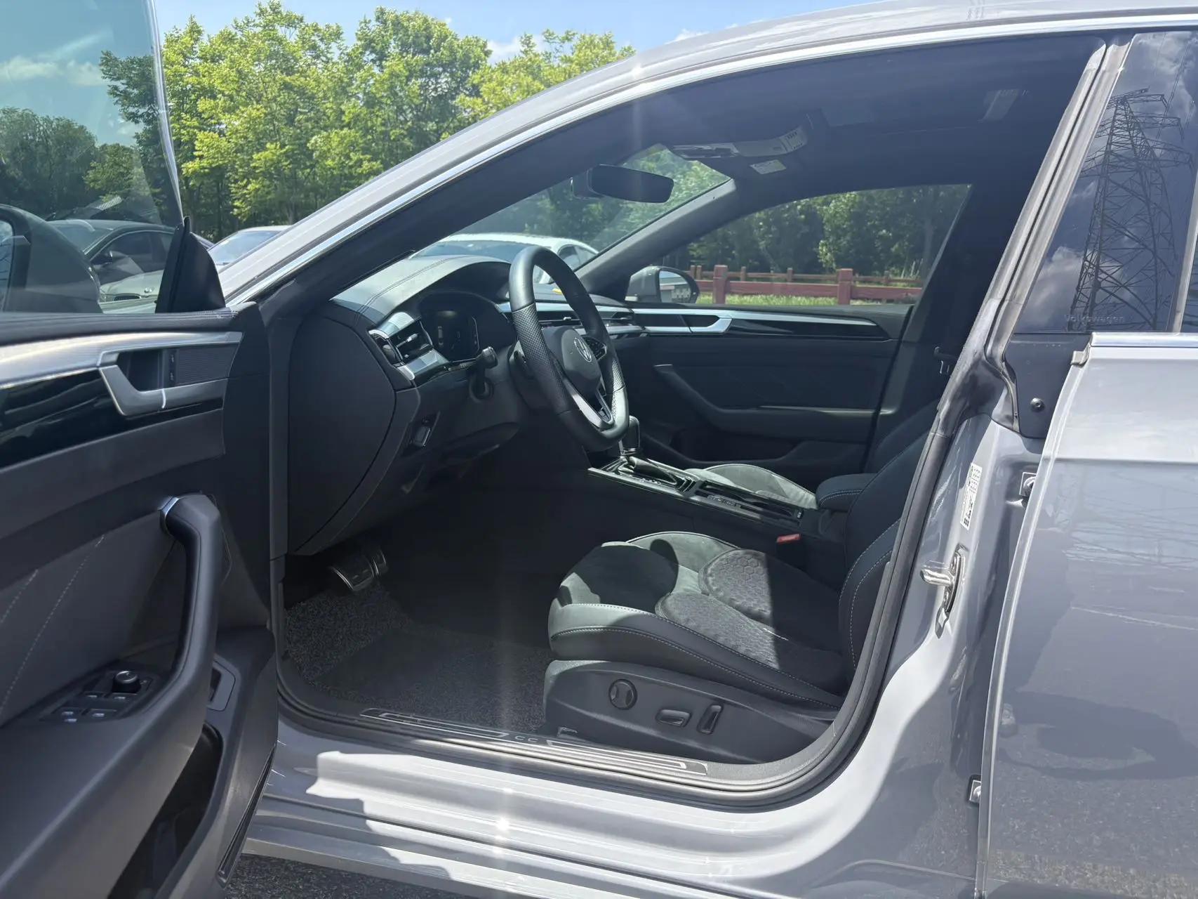 FAW-Volkswagen CC 2021 330TSI Glare Edition 3