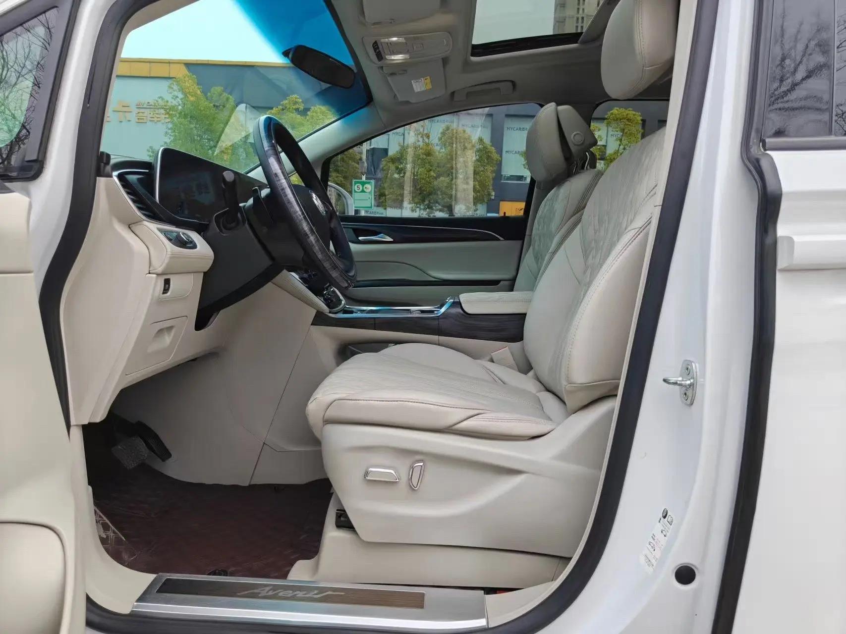 Buick GL8 2022 ES Lu Zun 653T Comfort 4