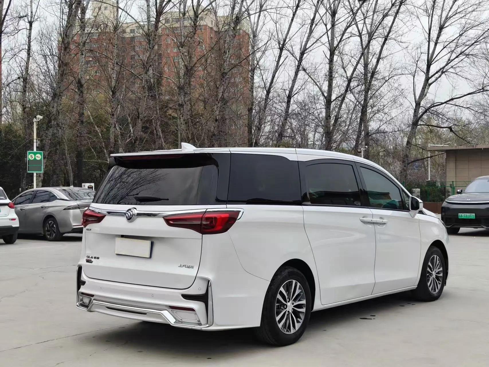 Buick GL8 2022 ES Lu Zun 653T Comfort 9