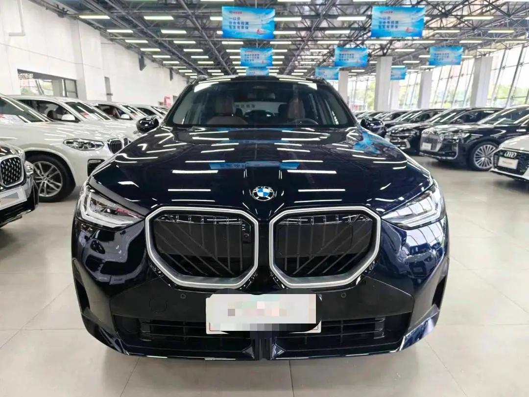 BMW 2026 X3 xDrive30L 2.0T Leading M Sports Obsidian Night Suit Automatic Gear 2