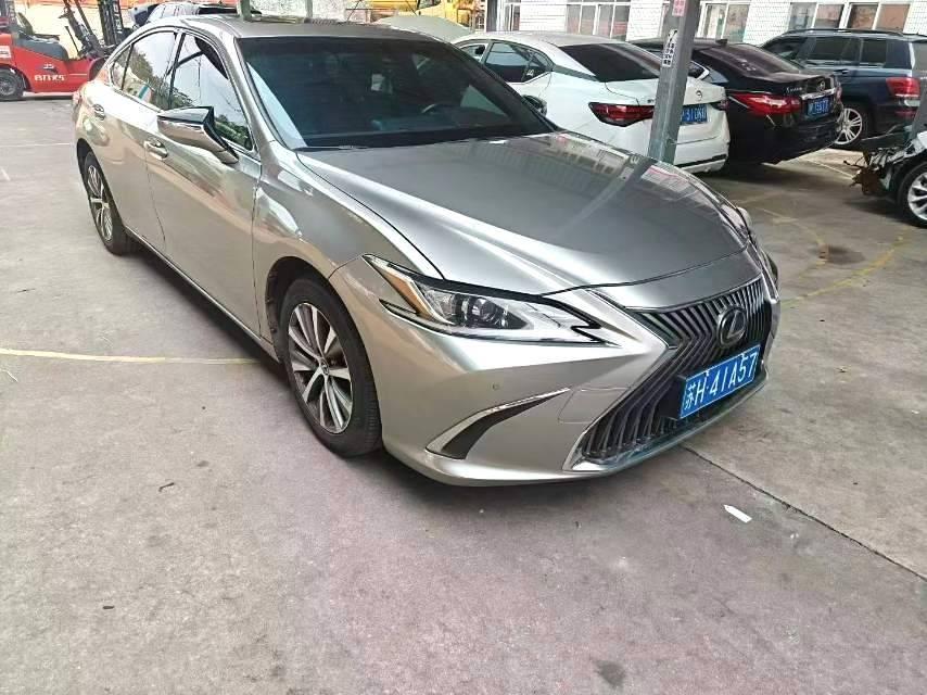 Lexus ES 2020 200 Excellence Edition 2