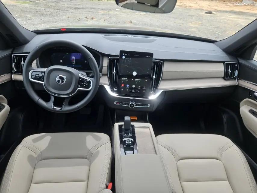 Volvo XC90 (Imported) 2025 XC90 48V 2.0T B5 Zhixing Deluxe Edition 5-seat Automatic Gear 7