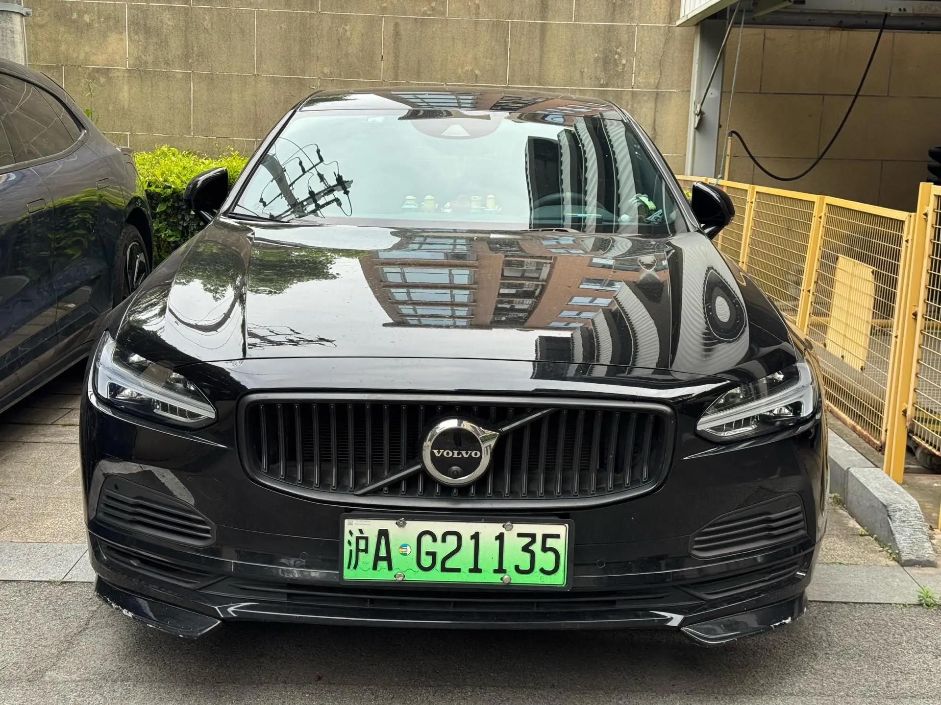 Volvo S90 New Energy 2021 T8 E Drive Hybrid Zhiyi Deluxe Edition 2
