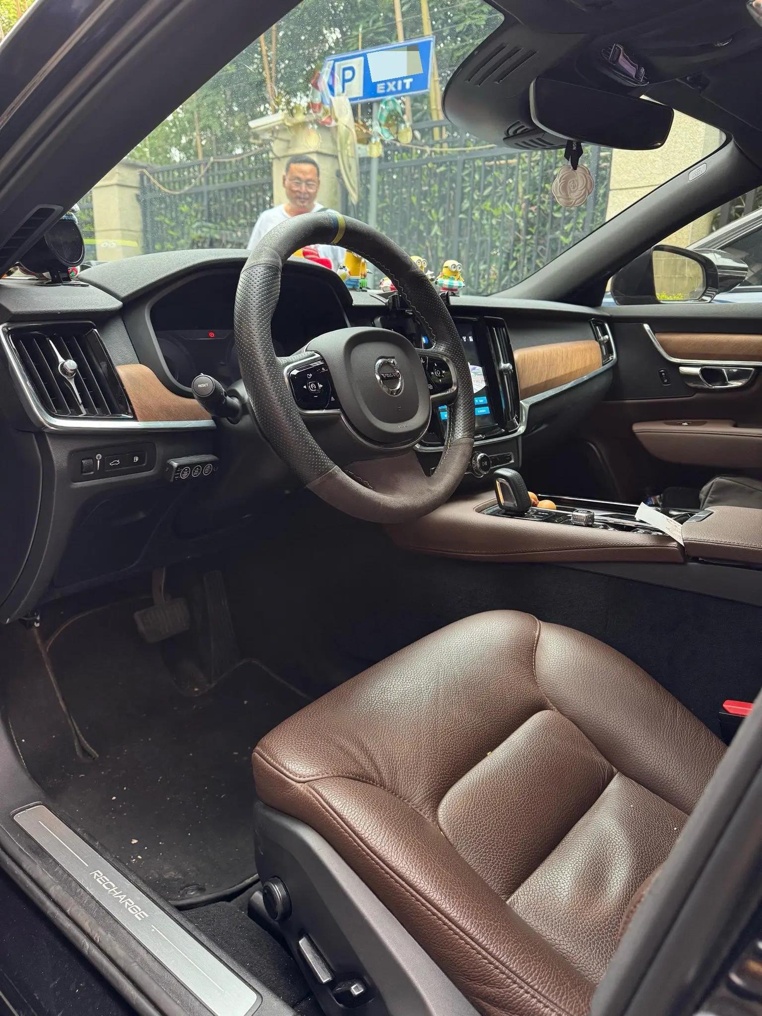 Volvo S90 New Energy 2021 T8 E Drive Hybrid Zhiyi Deluxe Edition 3