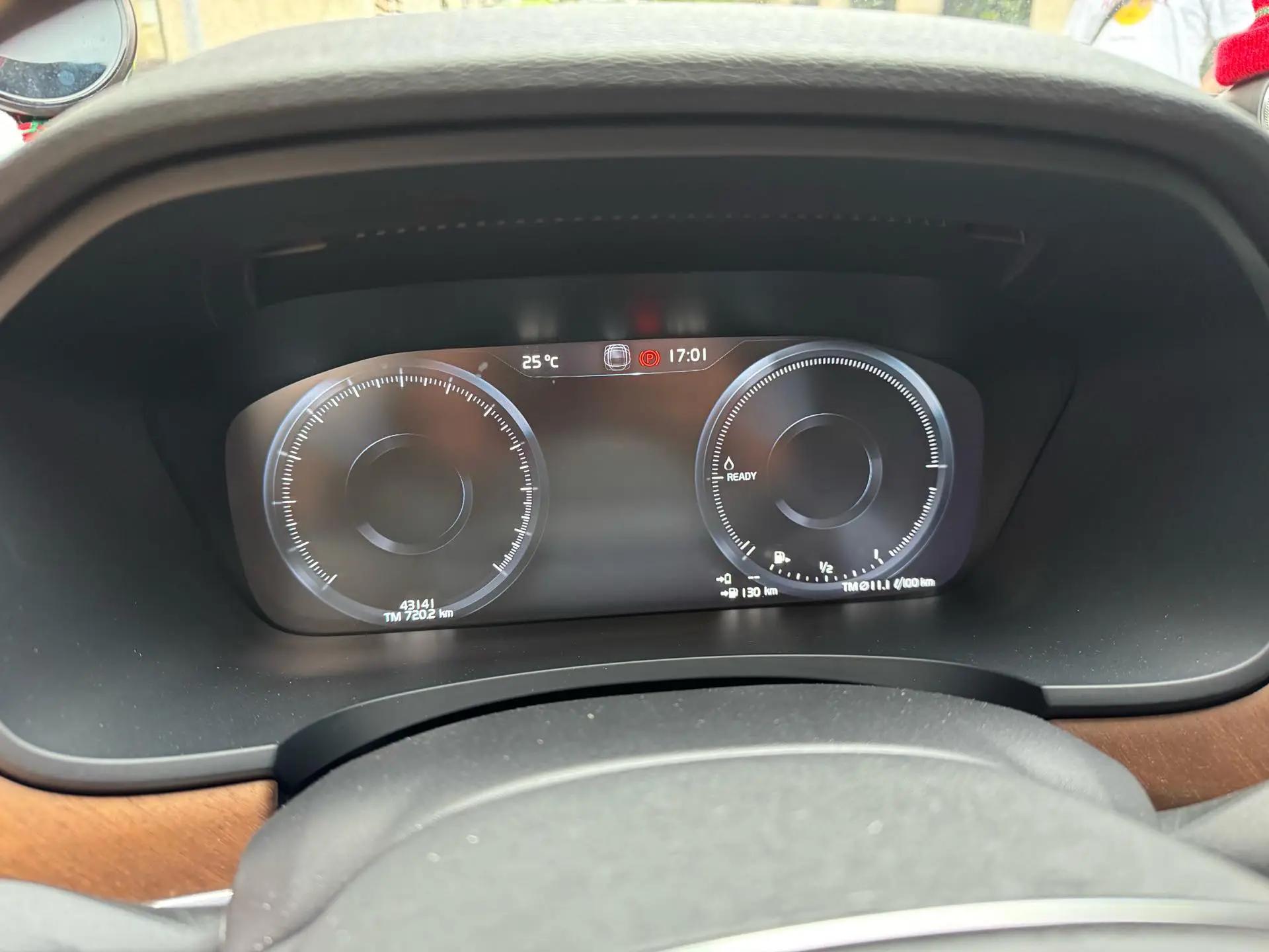 Volvo S90 New Energy 2021 T8 E Drive Hybrid Zhiyi Deluxe Edition 5