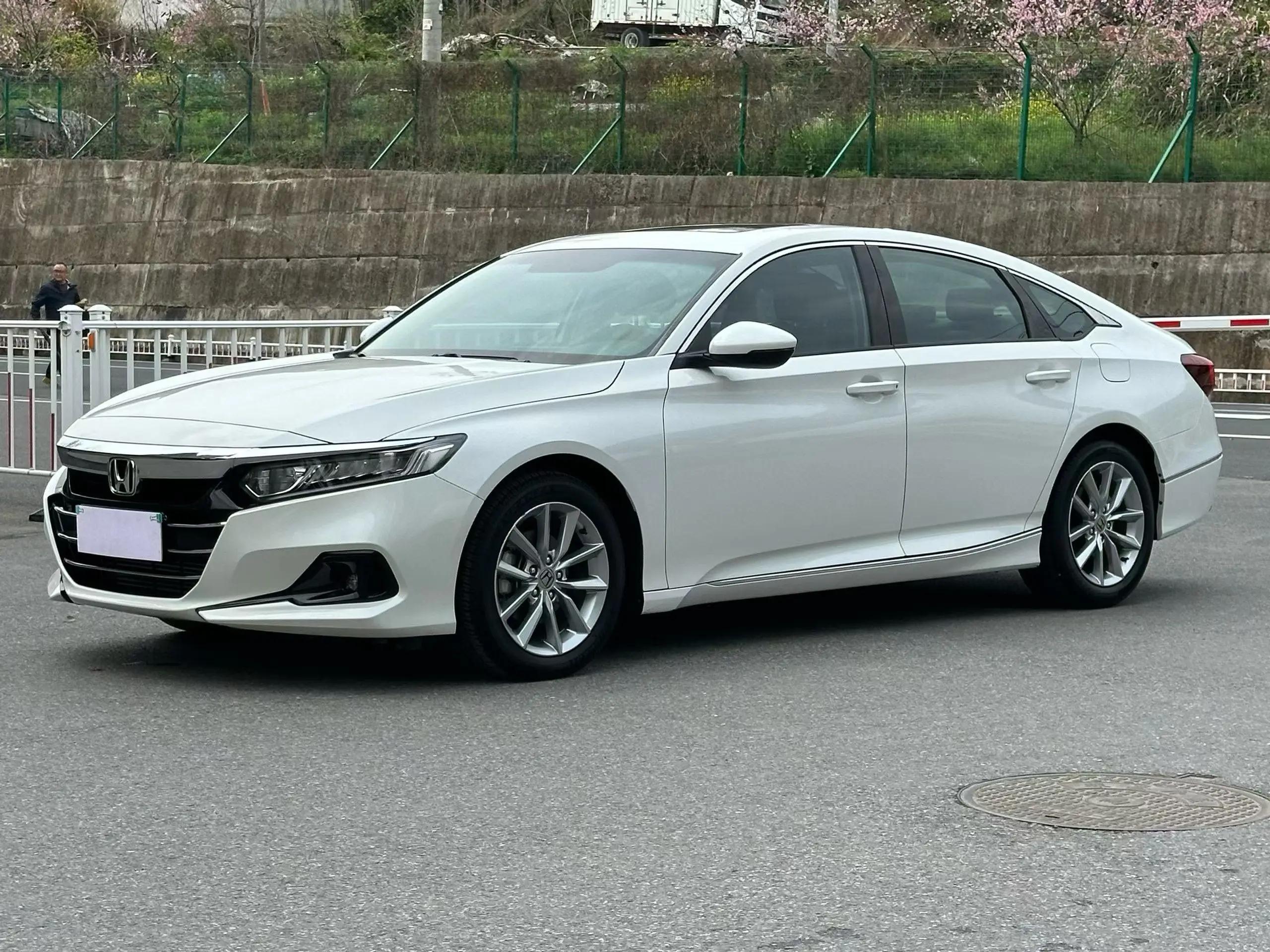 Accord 2022 260TURBO Deluxe Edition