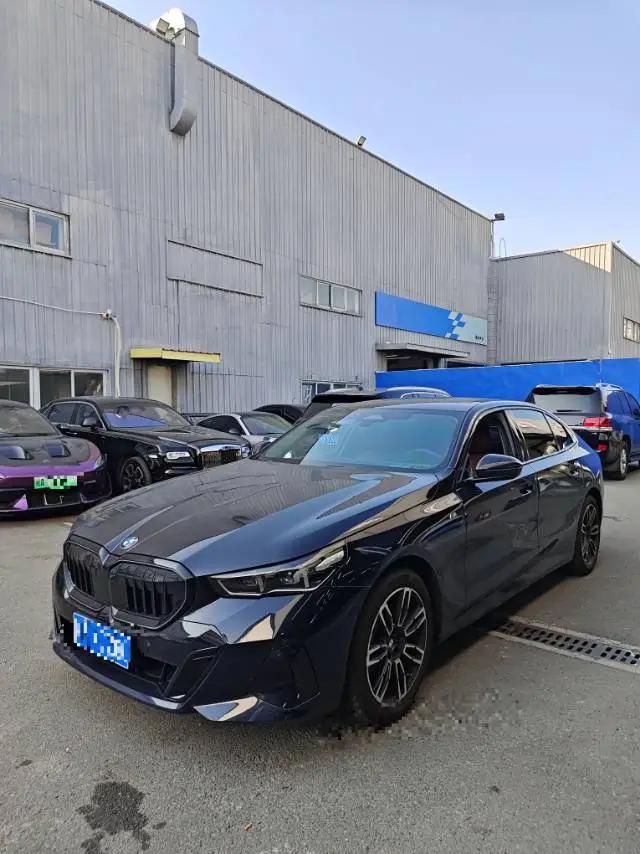 BMW 5 Series 2025 Model 530Li 48V 2.0T Luxury Line M Sport Package Automatic